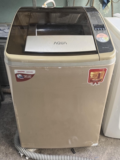 Máy giặt Aqua 8 kg AQW-U800Z1T mới 90%