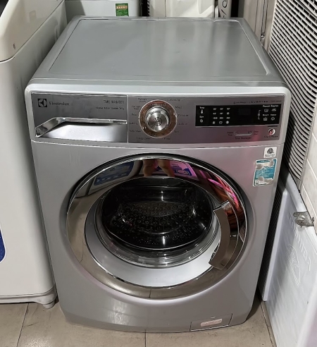 Máy giặt cũ Electrolux inverter EWF10932S 9kg mới 95%