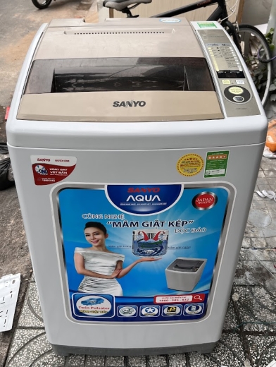 Máy giặt cũ  Sanyo ASW-S80VT 8.0 kg mới 95%