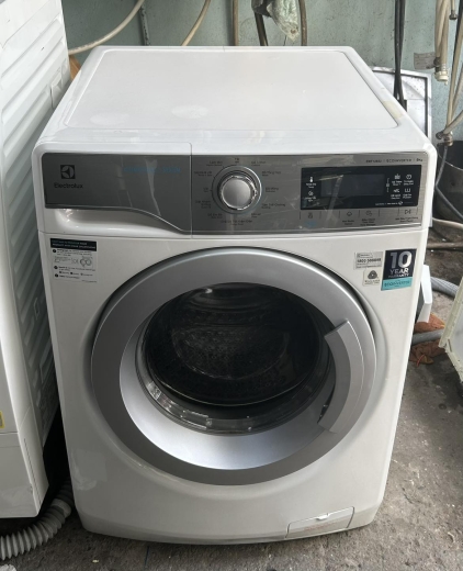 Máy giặt Electrolux Inverter 9 kg EWF12933 mới 95%