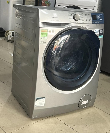 Máy giặt Electrolux Inverter 9 kg EWF9024ADSA mới 95%