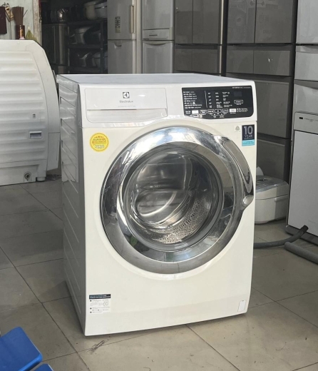 Máy giặt Electrolux inverter 9kg tiết kiệm điện mới 95%