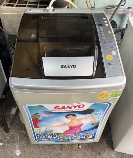Máy giặt Sanyo thùng nghiêng 6,8kg  lòng inox không rỉ 