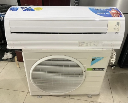Máy lạnh cũ Daikin  1.5HP inverter tiết kiệm điện  mới 95%