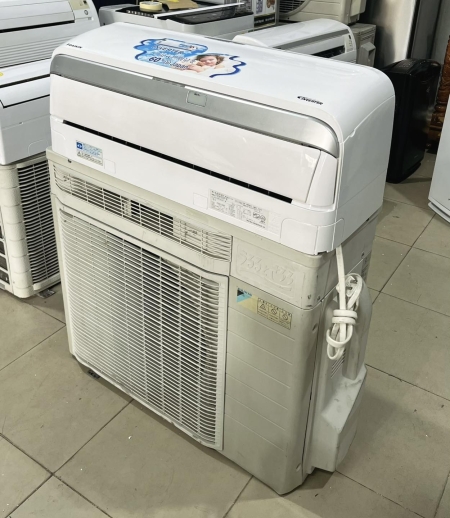 Máy lạnh DAIKIN F50MTRXP-W inverter 2.5hp tiết kiệm điện gas R410 mới 95%