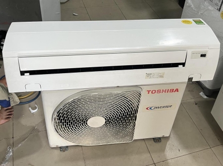 Máy lạnh Toshiba inverter 2hp tiết kiệm điện mới 95%