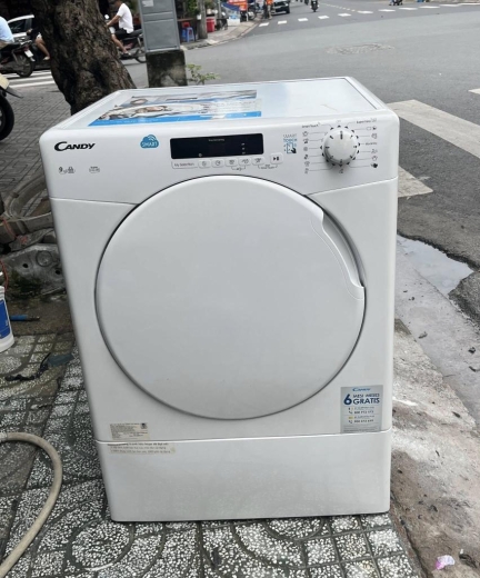Máy sấy quần áo Candy 9kg loại sấy thông hơi