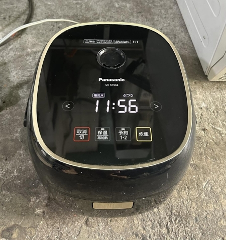 NỒI CƠM ĐIỆN CAO TẦN IH PANASONIC SR-KT068 0.63L