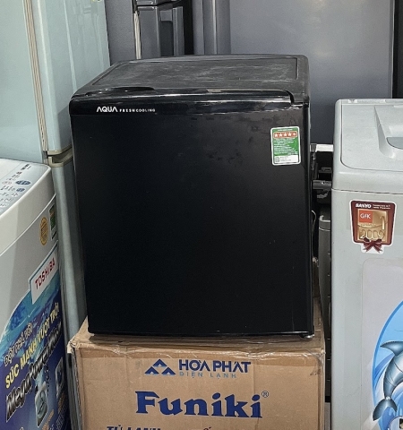 Tủ lạnh Aqua 50 lít AQR-D59FA(BS) mới 95%