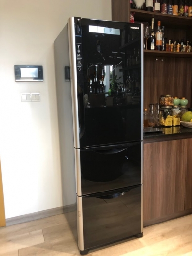 Tủ lạnh cũ Hitachi 365 lít R-SG37BPG inverter đá rơi tự động mới 95%