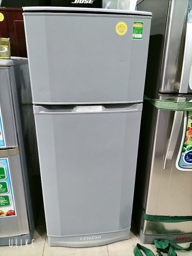 Tủ lạnh cũ Hitachi R-Z15AGV7 không đóng tuyết mới 95%