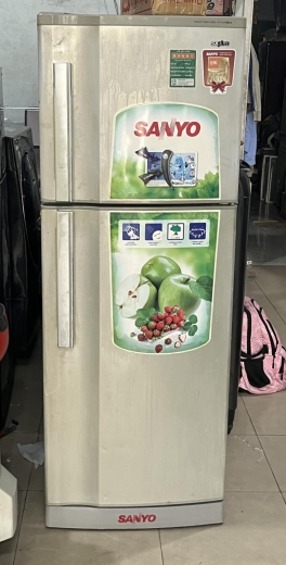 Tủ lạnh cũ Sanyo 165 lít không đóng tuyết 