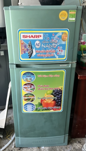 Tủ lạnh cũ SHARP SJ-167S-SL 165 lít mới 90%