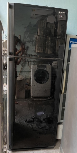 Tủ lạnh cũ SHARP SJ-P435G-BK 431 lít không đóng tuyết mới 95%
