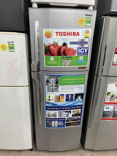 Tủ lạnh cũ Toshiba 250 lít không đóng tuyết mới 90%