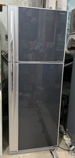 Tủ lạnh  cũ Toshiba GR-RG46FVPD 410 lít  không đóng tuyết mới 95%