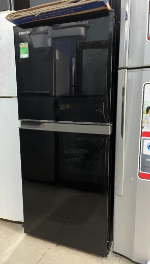 Tủ lạnh cũ Toshiba Inverter 180 lít GR-B22VU UKG  mới 99%