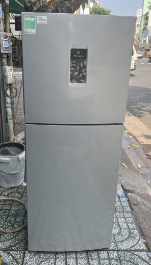 Tủ lạnh Electrolux ETB2102PE 211 lít không đóng tuyết mới 95%