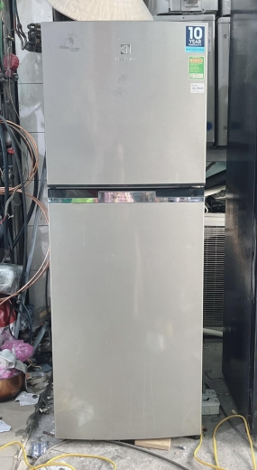 Tủ lạnh Electrolux Inverter  225 lít ETB2300MG