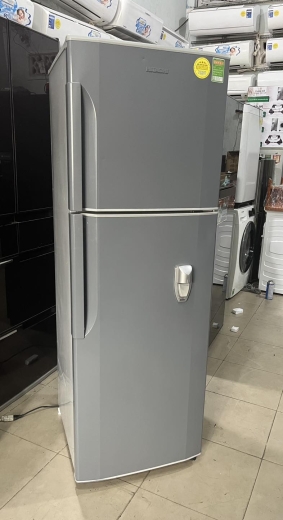 Tủ lạnh Hitachi 220 lit không đóng tuyết 