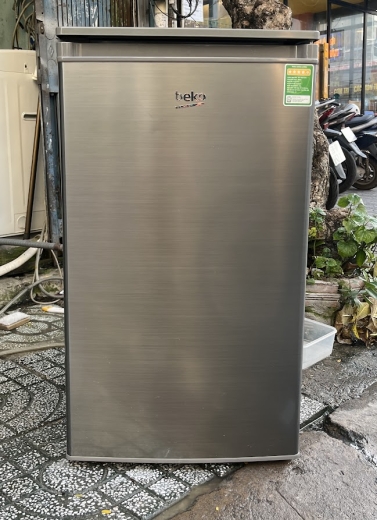 Tủ lạnh mini Beko 93 lít RS9051P mới 99%