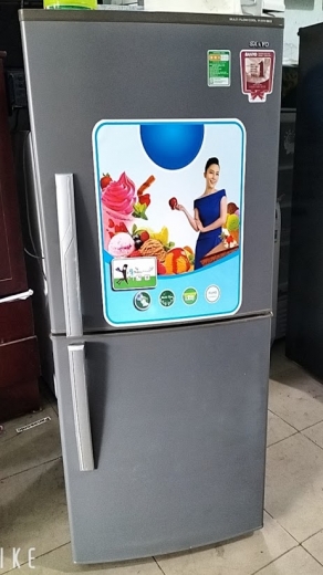 Tủ lạnh cũ SANYO 252 LÍT SR-Q285RB ngăn đá dưới 