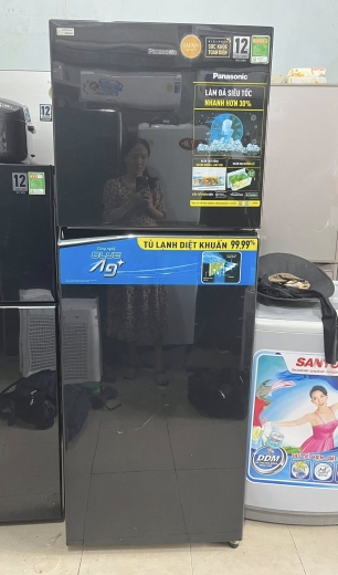 Tủ lạnh Panasonic Inverter 366 lít NR-TL381BPKV 