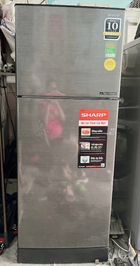 Tủ lạnh Sharp Inverter 196 lít SJ-X201E-SL mới 95%